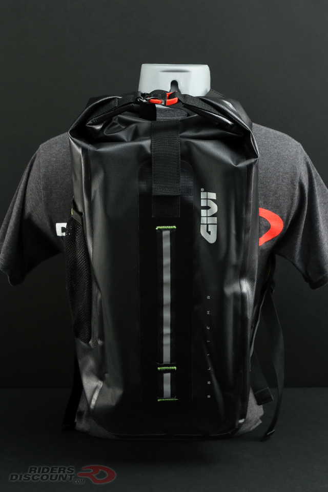 givi_gravel_t_25_liter_backpack_outside_