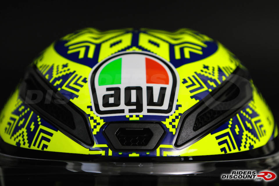 agv_corsa_winter_test_helmet_top_detail.