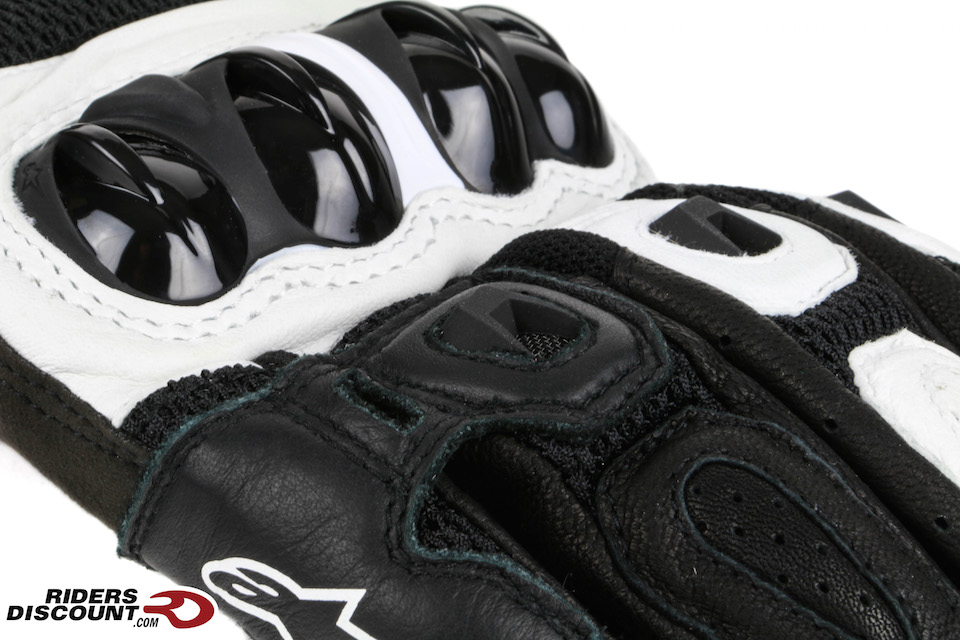 alpinestars_spair_gloves_knuckle_detail.