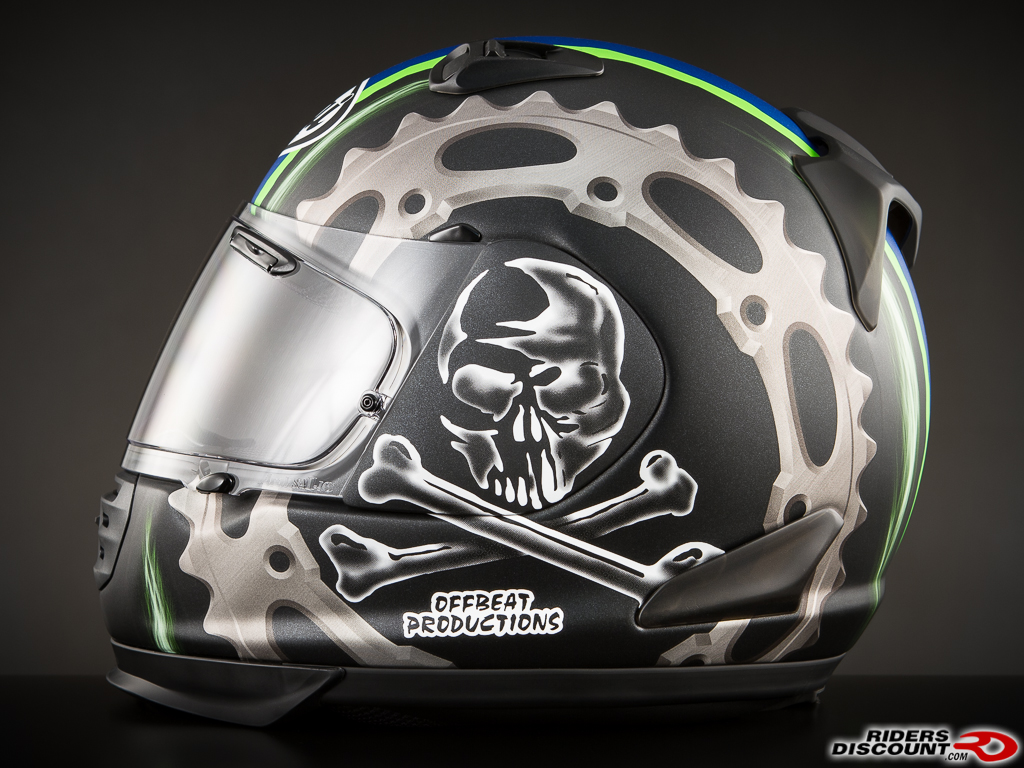 arai_defiant_jolly_roger_2-1.jpg